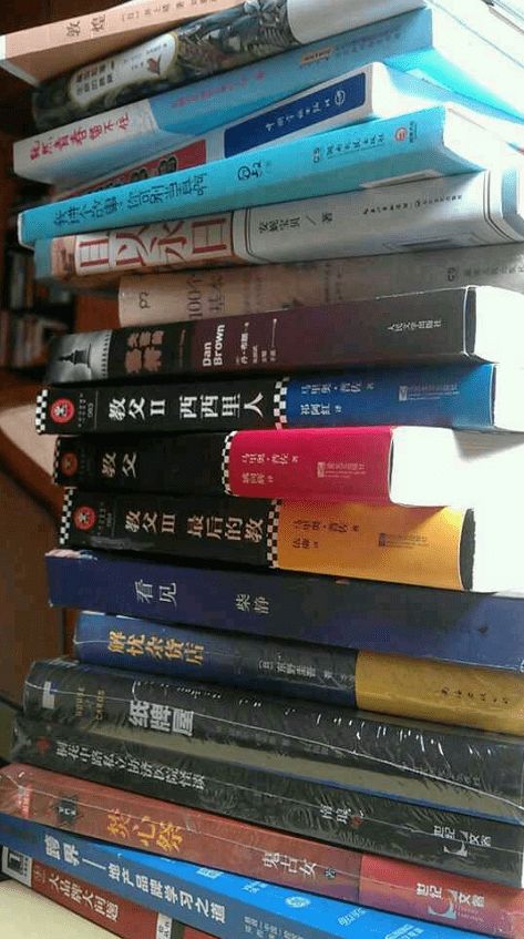 整理閑置日用品，傳遞愛心在義賣